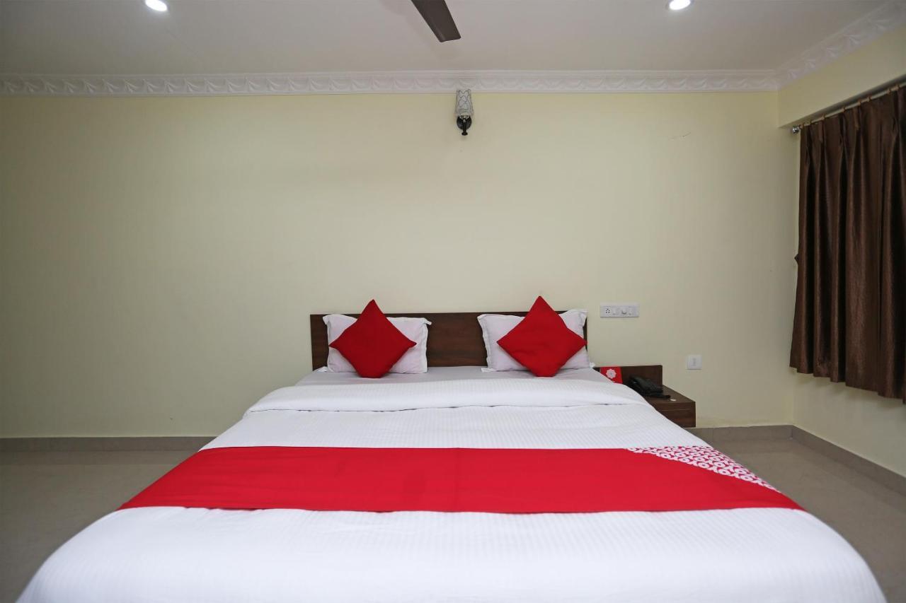 Oyo 26670 The Ranch Hotel Puri Ngoại thất bức ảnh